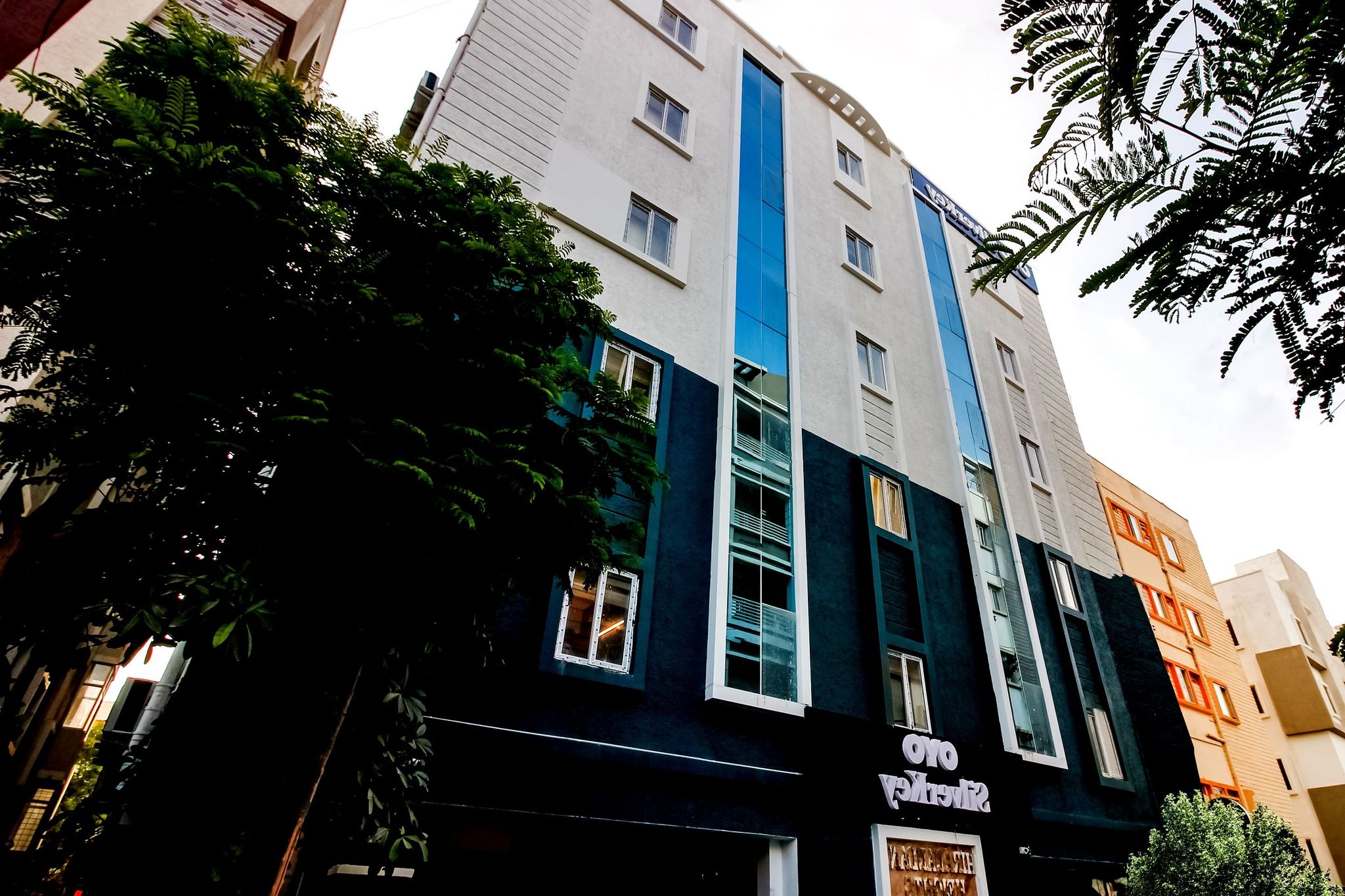 undefined Super Hotel O GACHIBOWLI BESIDE DLF 9