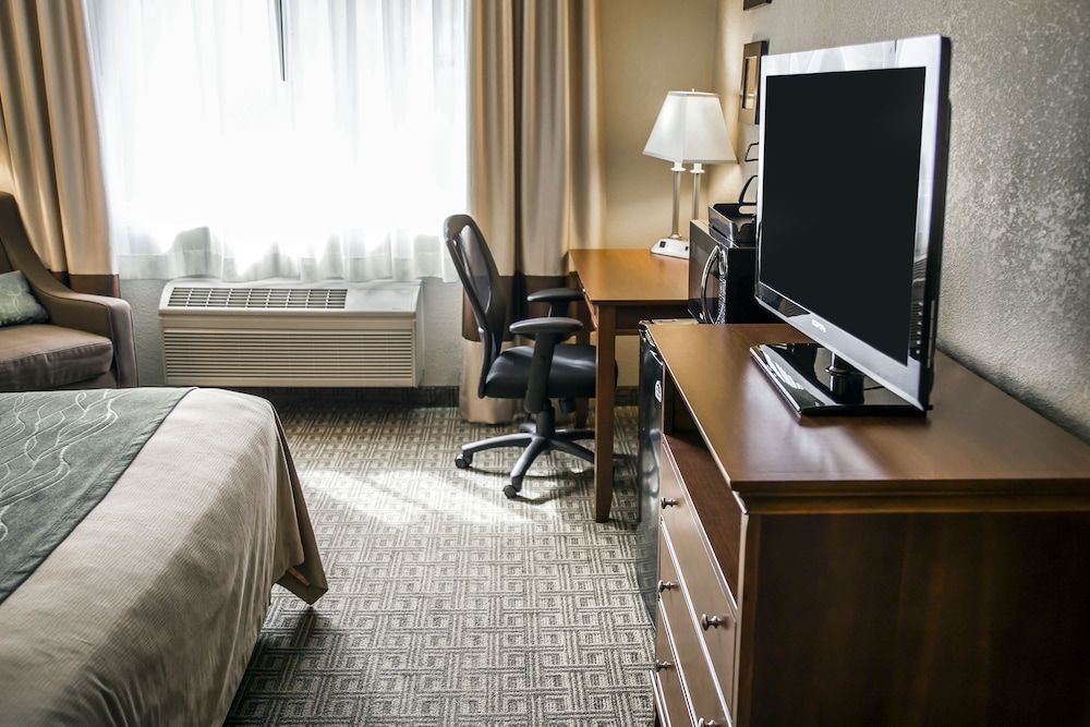 Standard Room, 1 King Bed