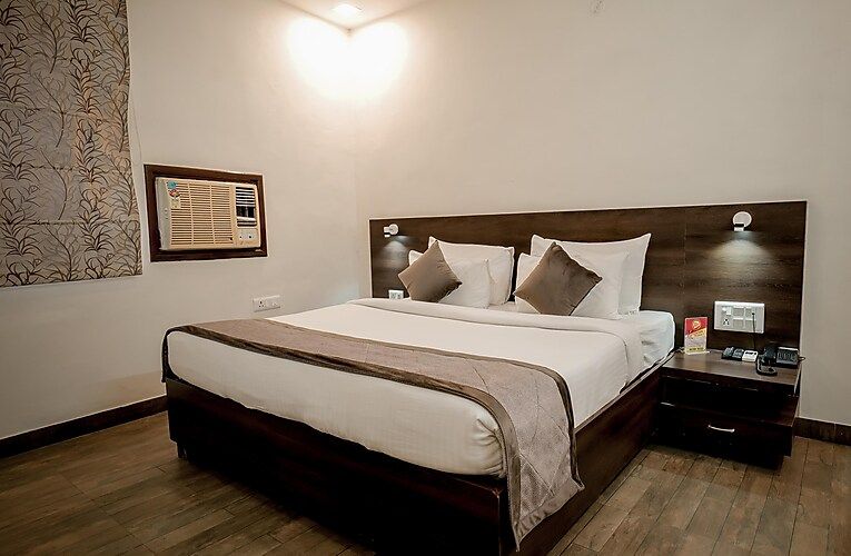 HOTEL HIGHWAY KING SHAHPURA Deluxe Room