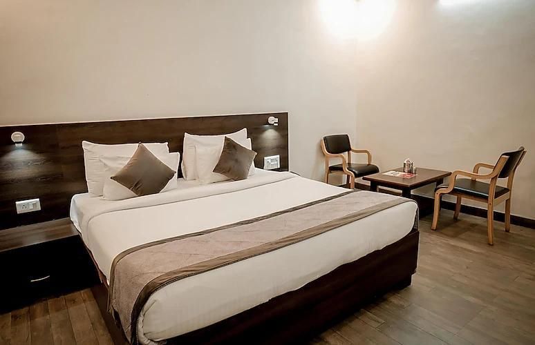 HOTEL HIGHWAY KING SHAHPURA Deluxe Room 3