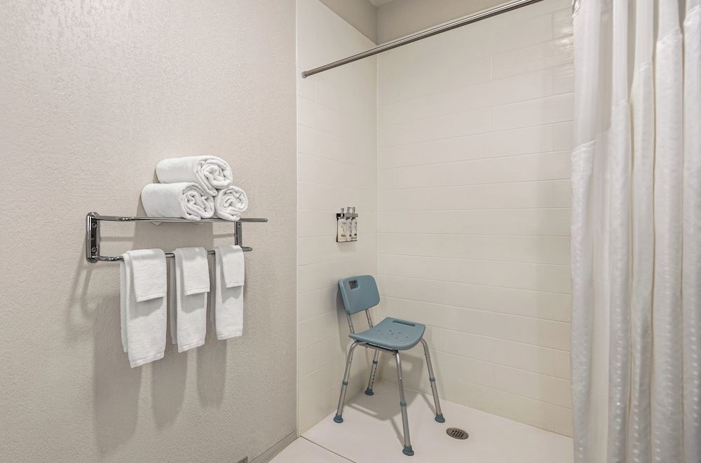 Standard Room, 2 Queen Beds, Accessible (Mobility, Roll-In Shower)
