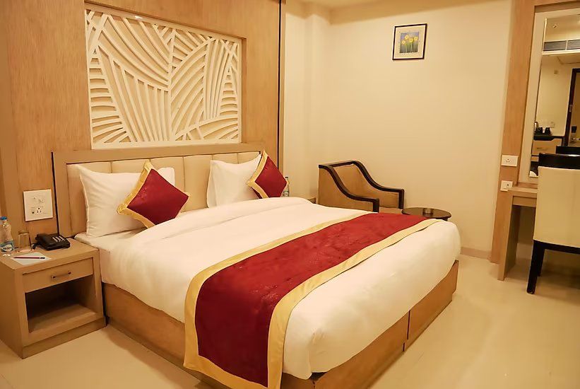 undefined Emporio Hotel 5