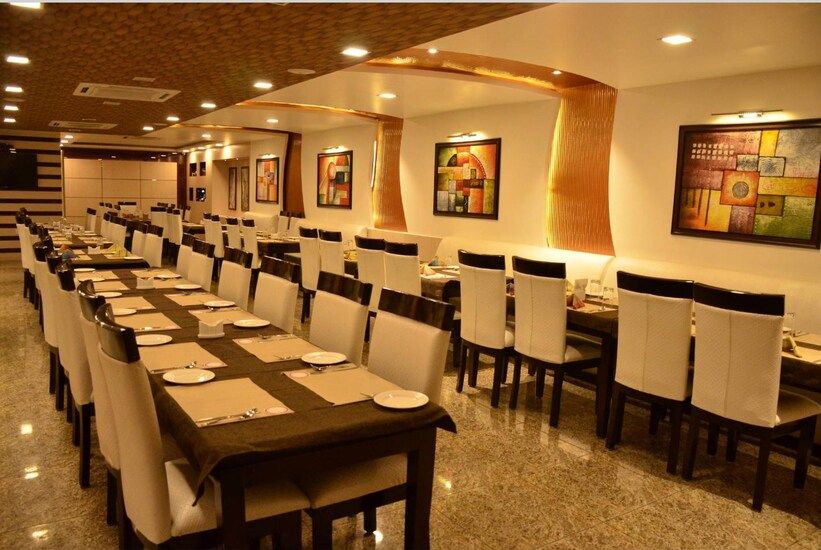 undefined Emporio Hotel 4