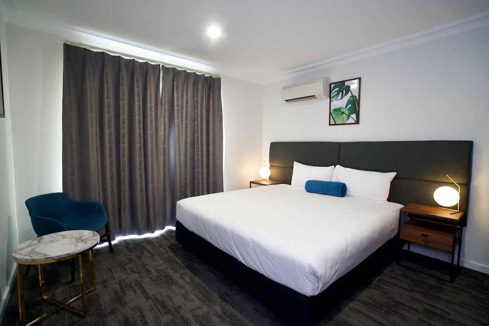 One Bedroom Apartment