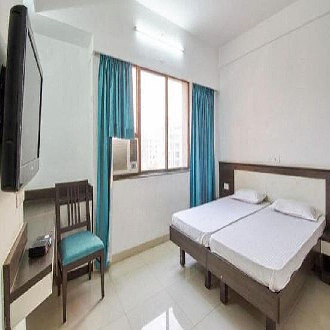 Aankur Inn Standard AC Room (Local ID & Unmarried Couples not allowed) 2