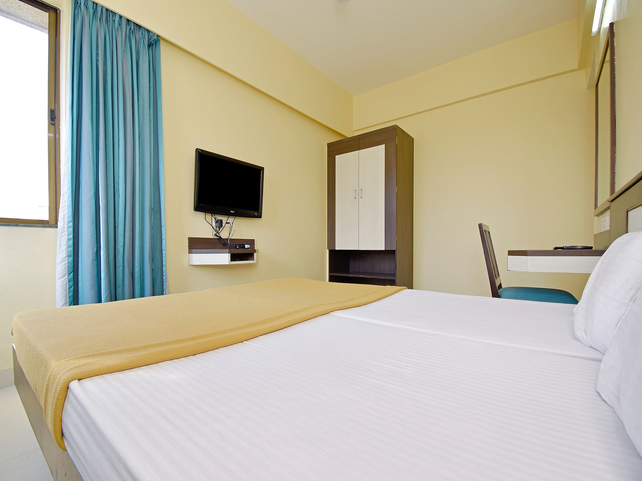 Aankur Inn Standard AC Room (Local ID & Unmarried Couples not allowed) 45