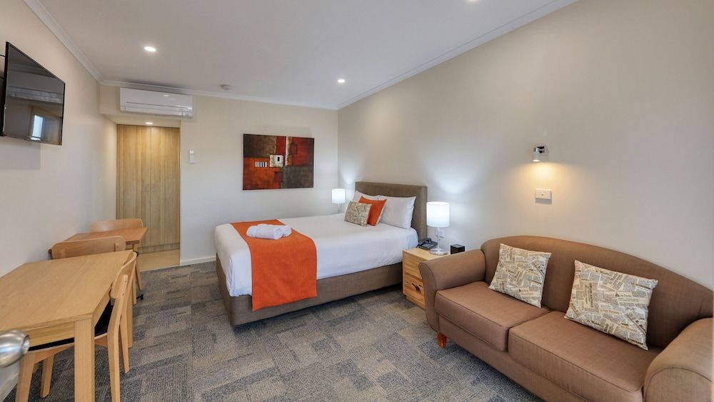 Deluxe Room, 1 Queen Bed, Non Smoking
