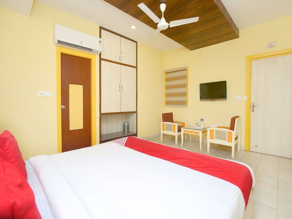 OYO 16949 Hotel Indiano Double or Twin Room 6
