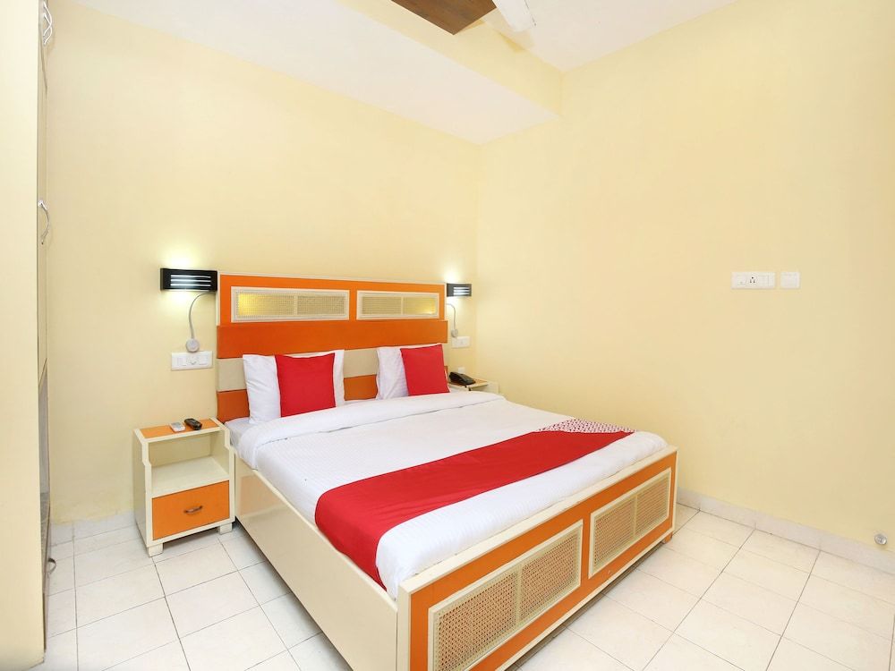 OYO 16949 Hotel Indiano Double or Twin Room 3