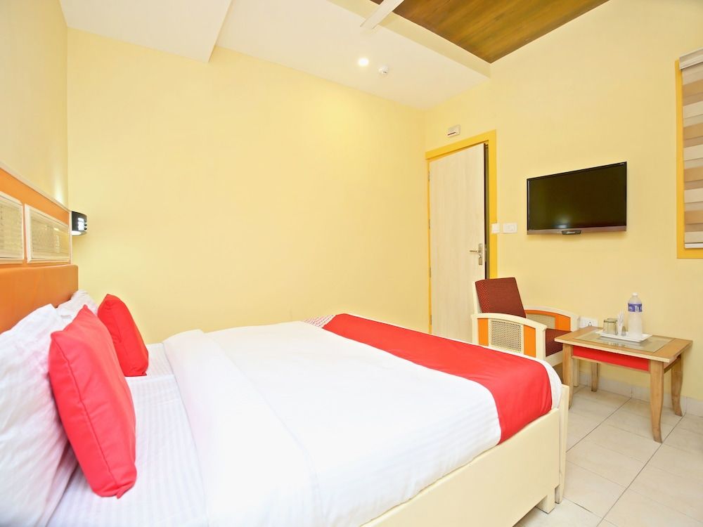 OYO 16949 Hotel Indiano Double or Twin Room 5