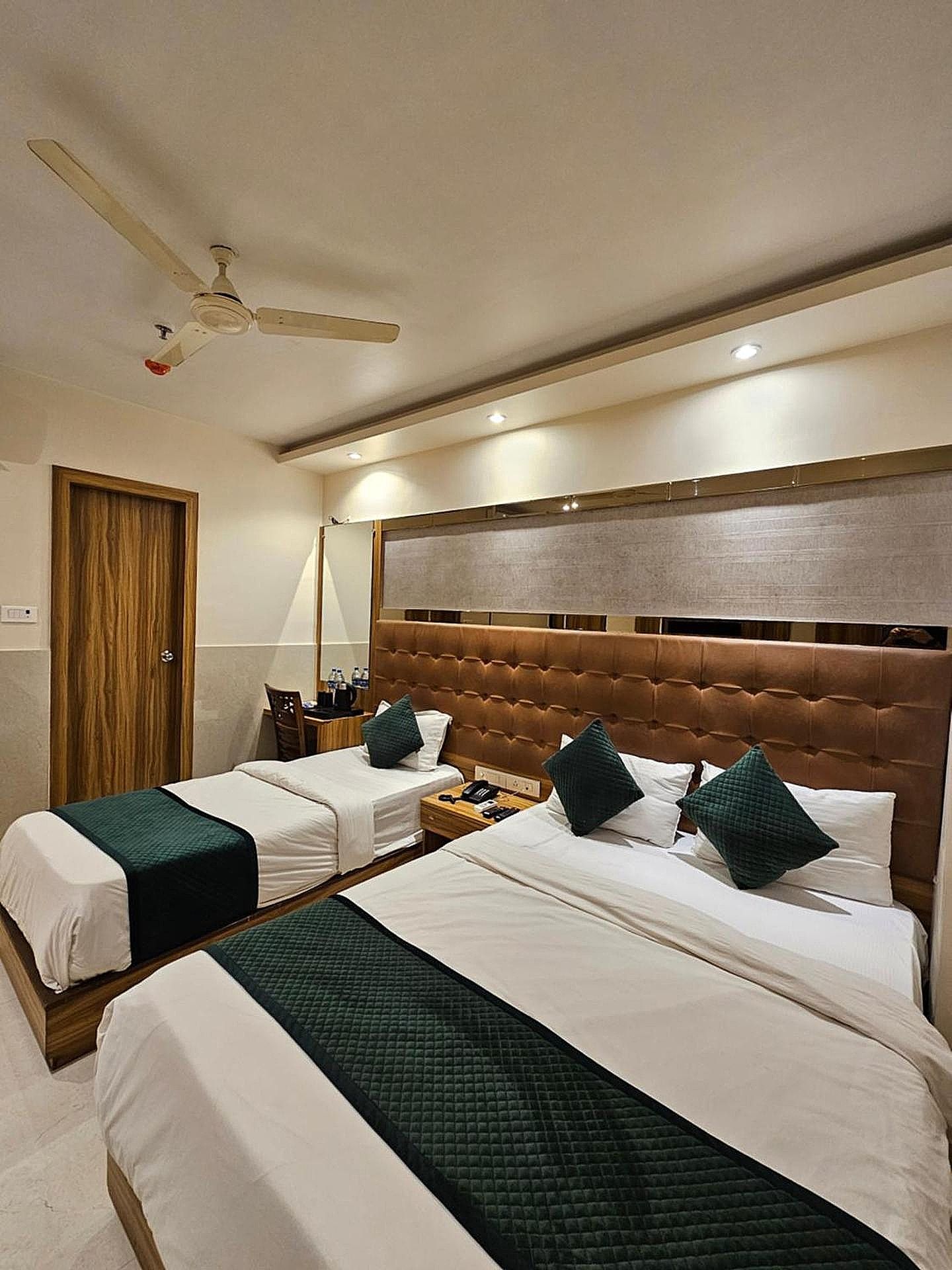 Hotel BKC Garden Near Trade Centre, Visa Consulate