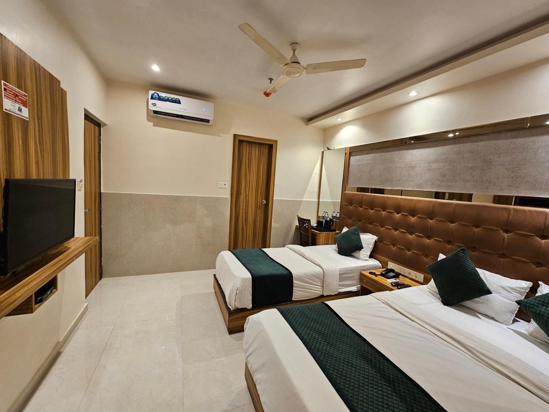 Hotel BKC Garden Near Trade Centre, Visa Consulate
