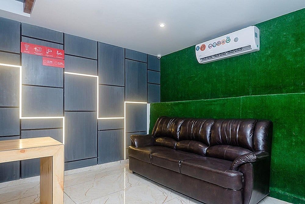 undefined Hotel Riva International - Near Nesco Center 3