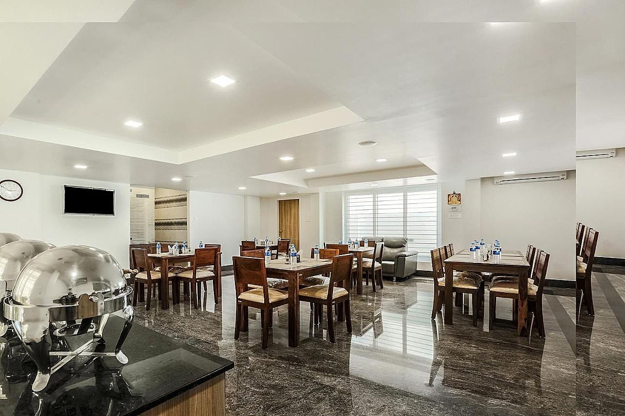 Food & Dining