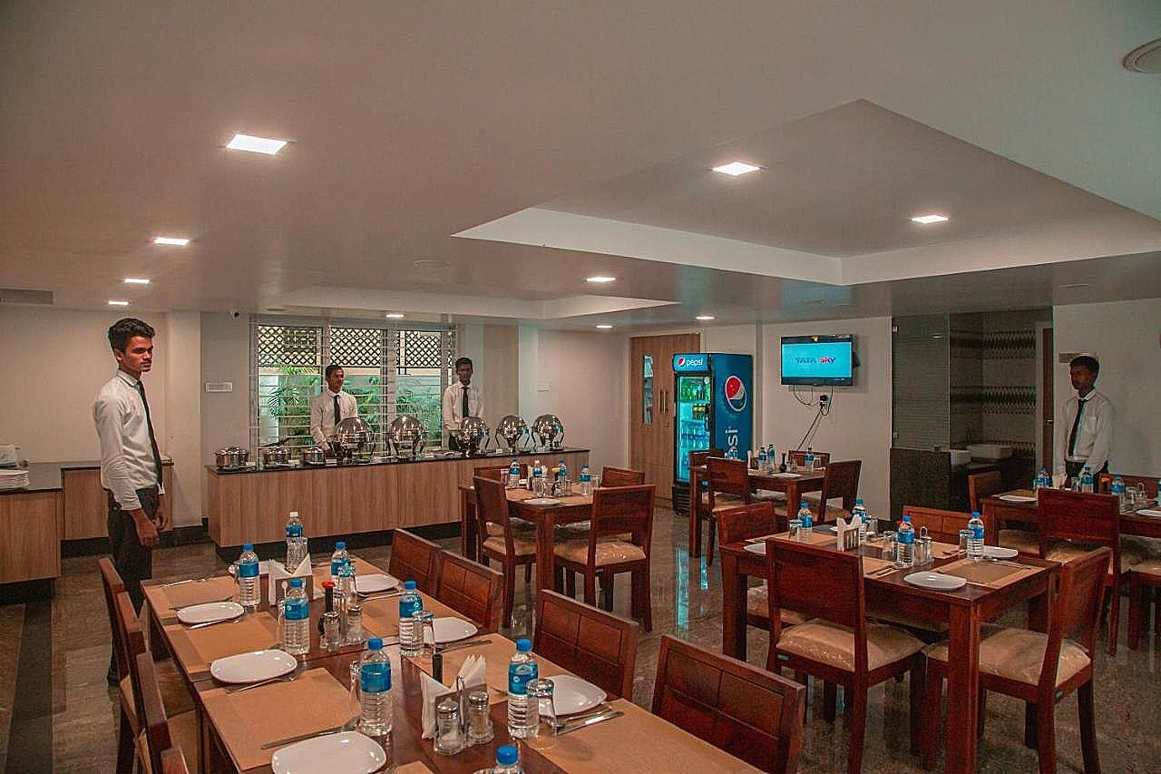 Food & Dining