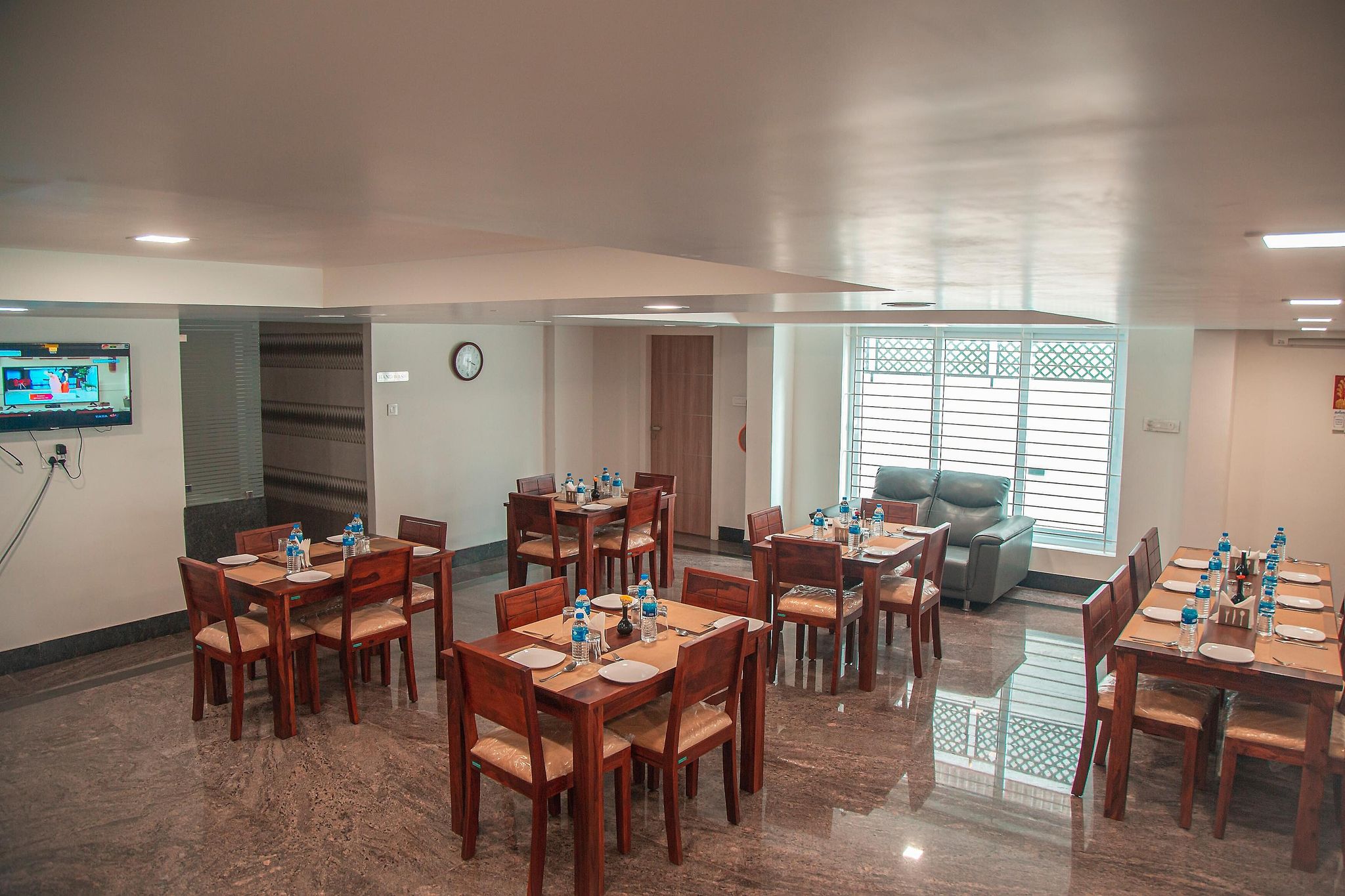 Food & Dining
