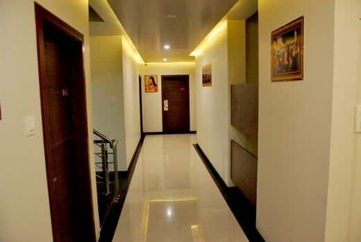 undefined Hotel indrani 8