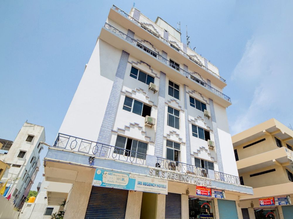 undefined OYO 40720 Hotel Srs Regency 3