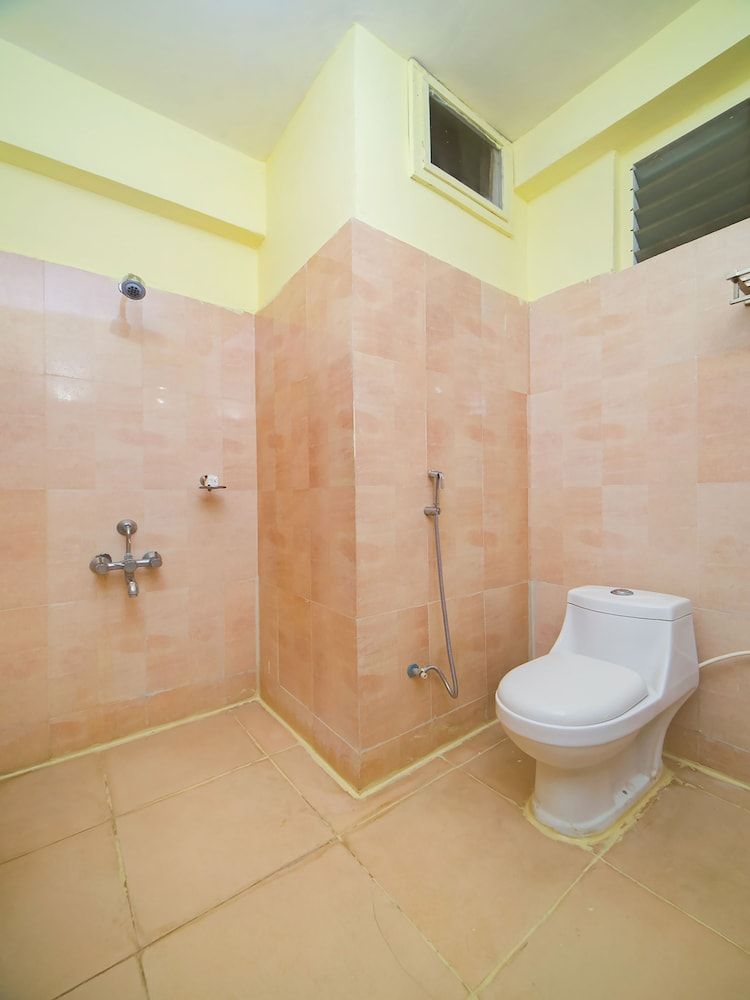 OYO 40720 Hotel Srs Regency Double or Twin Room 19