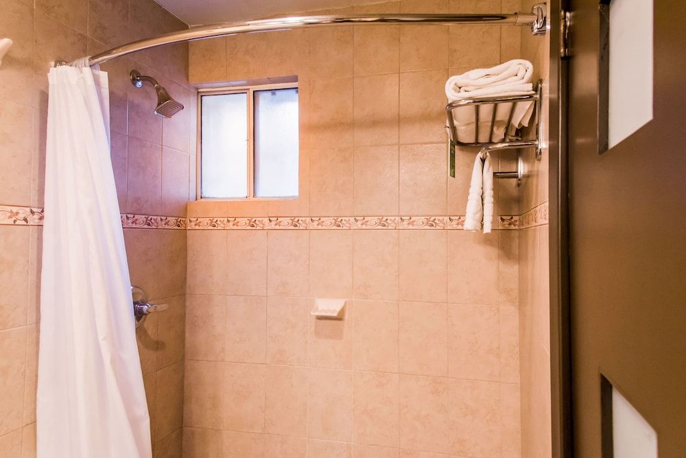 Maria Bonita Business Hotel & Suites Standard Suite, Multiple Beds, Kitchenette 3