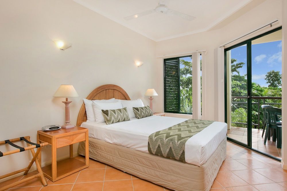 undefined Tropic Towers Apartments 2