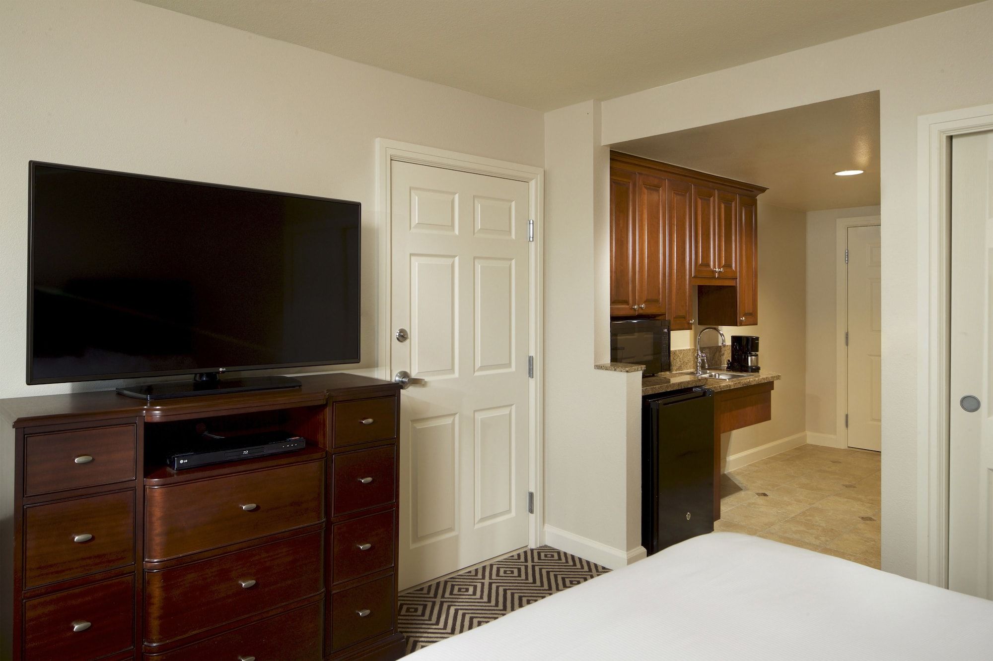 undefined Hilton Grand Vacations Club Paradise Las Vegas 8