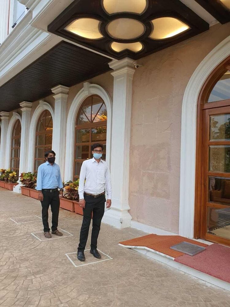 undefined Hotel MBC Citadel Nashik 9