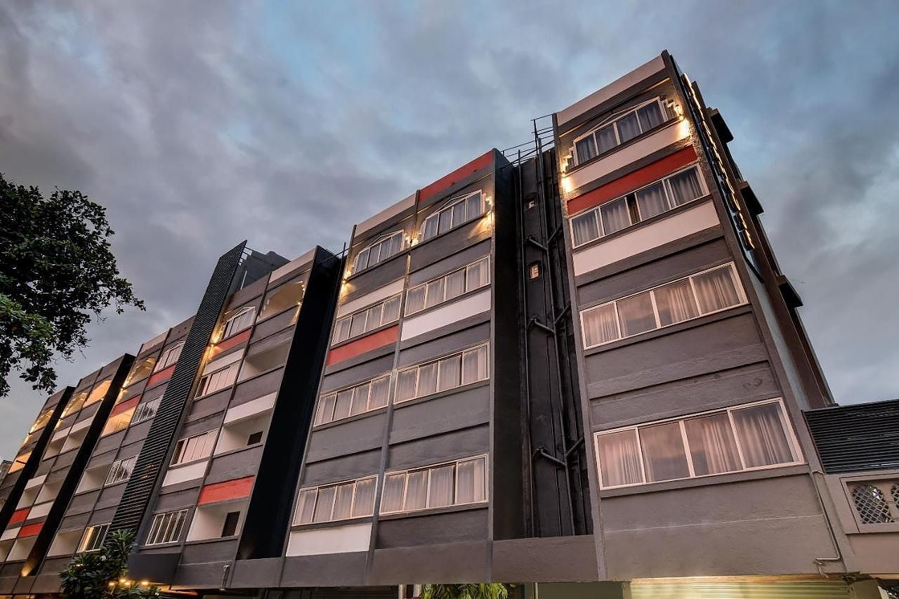 undefined Super Townhouse Century Hotel 8