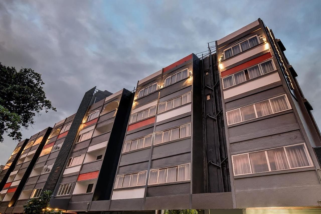 undefined Super Townhouse Century Hotel 7