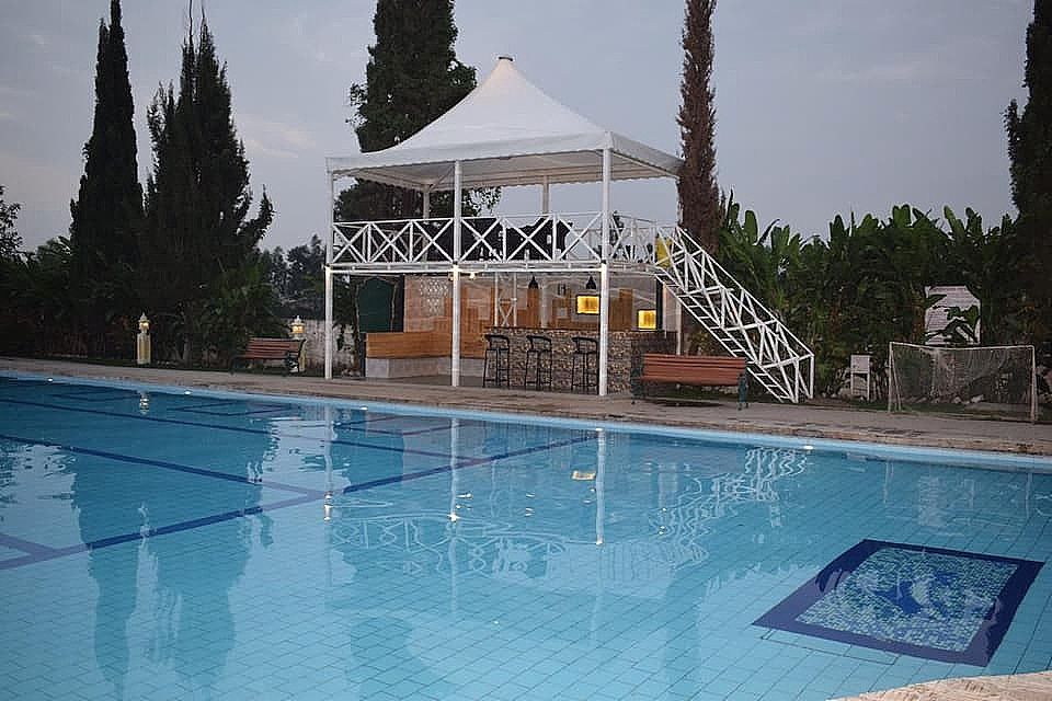 undefined Woods Inn Resort 6