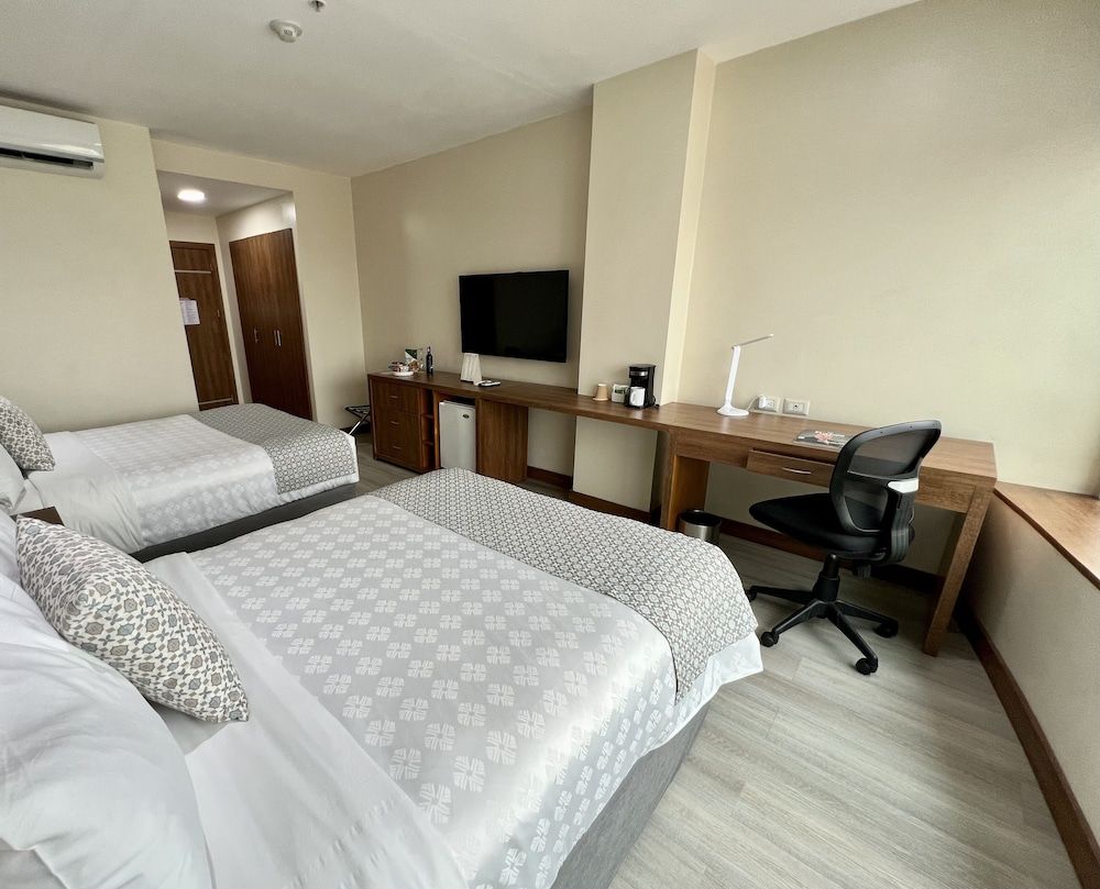 Standard Room, 2 Double Beds