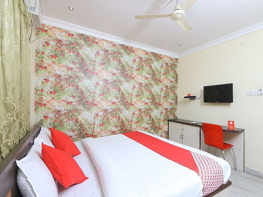 undefined OYO 1054 Hotel AVNB Towers 10