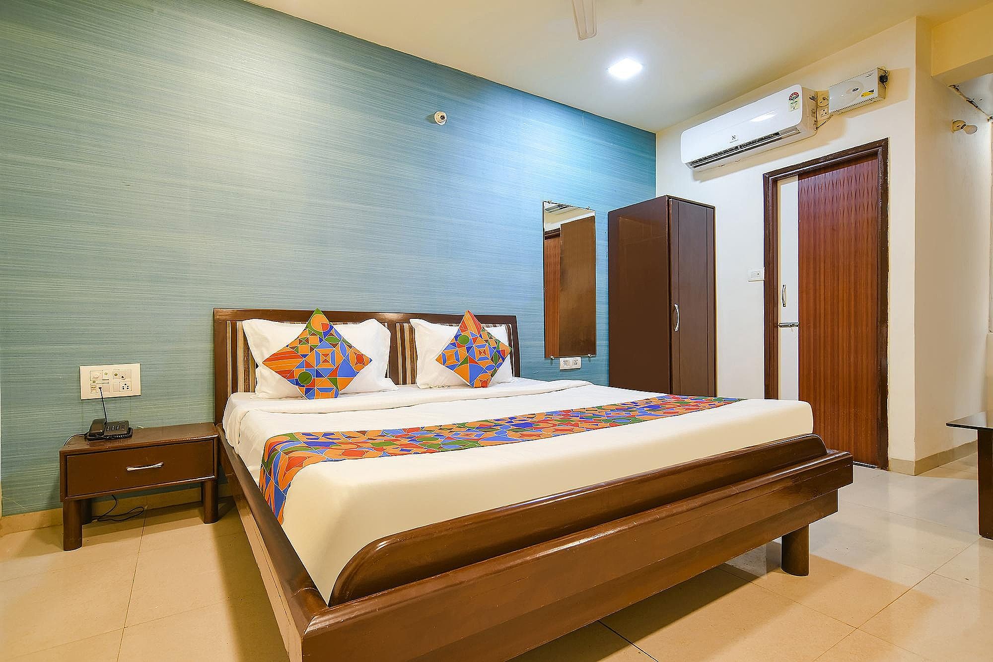 FabHotel Prithviraj Executive Room 2