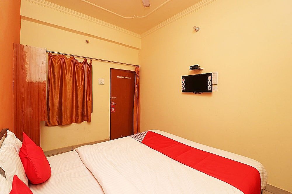 undefined OYO 27929 Hotel Cristal Park 5