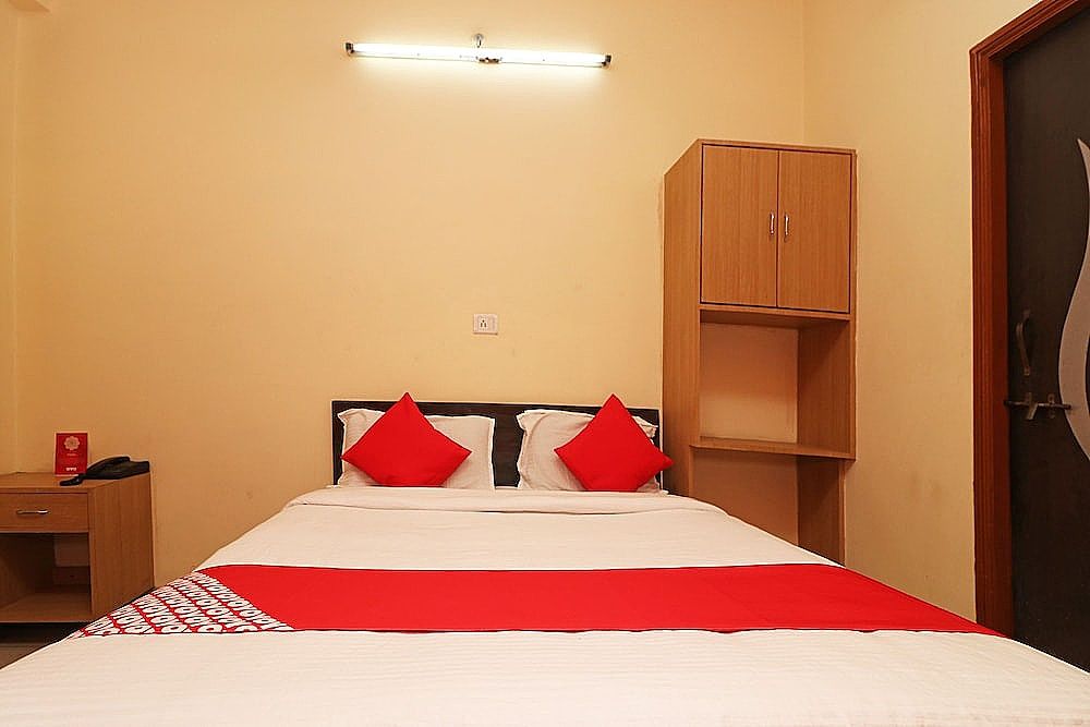 undefined OYO 27929 Hotel Cristal Park 10