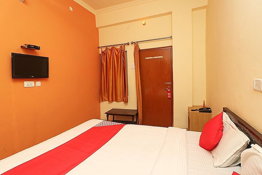 undefined OYO 27929 Hotel Cristal Park 6