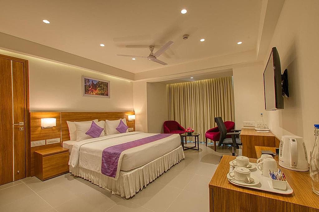 Lilac Hotel 5th Block Executive Room 5