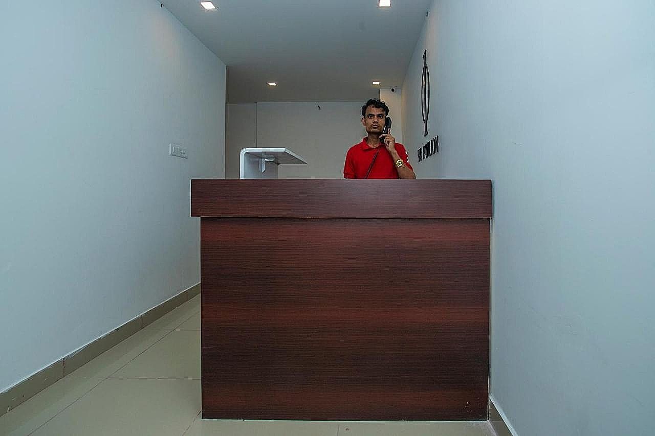 undefined "Super Hotel O Varcity Phi Premium Pavilion ,Above HDFC Bank ,Near Anjaneya Temple Madiwala, Hosur Main r"