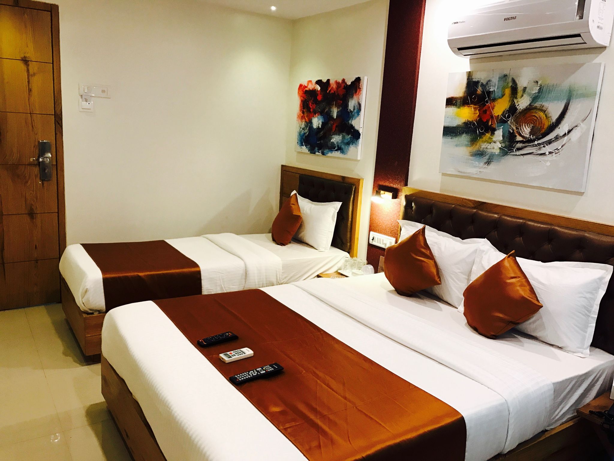 Super Deluxe Room