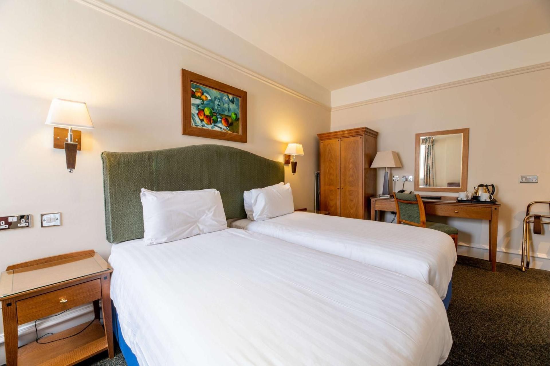 Classic Twin Room - Non-Smoking