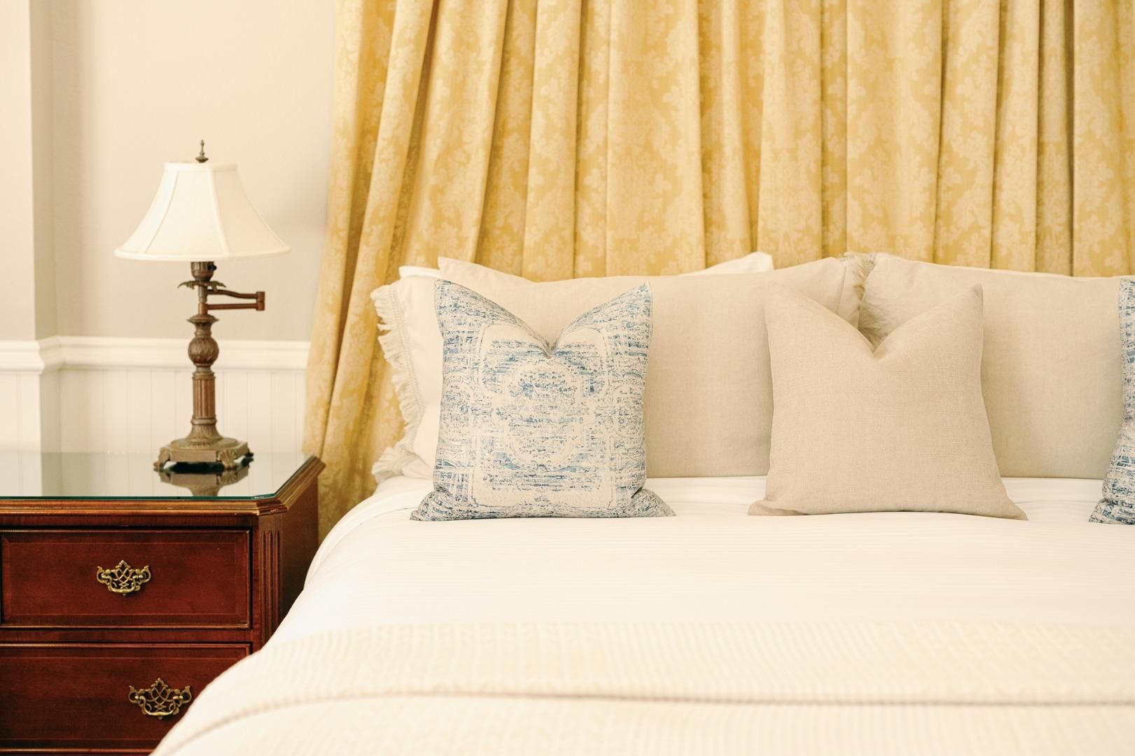 Historic Deluxe Room - King Bed