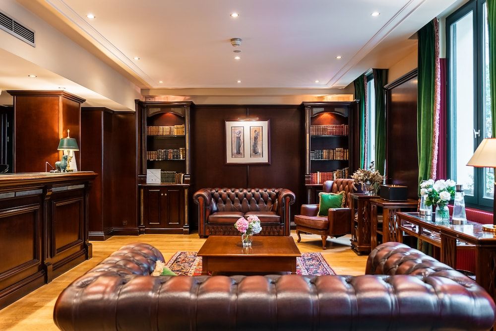 undefined Villa Pantheon