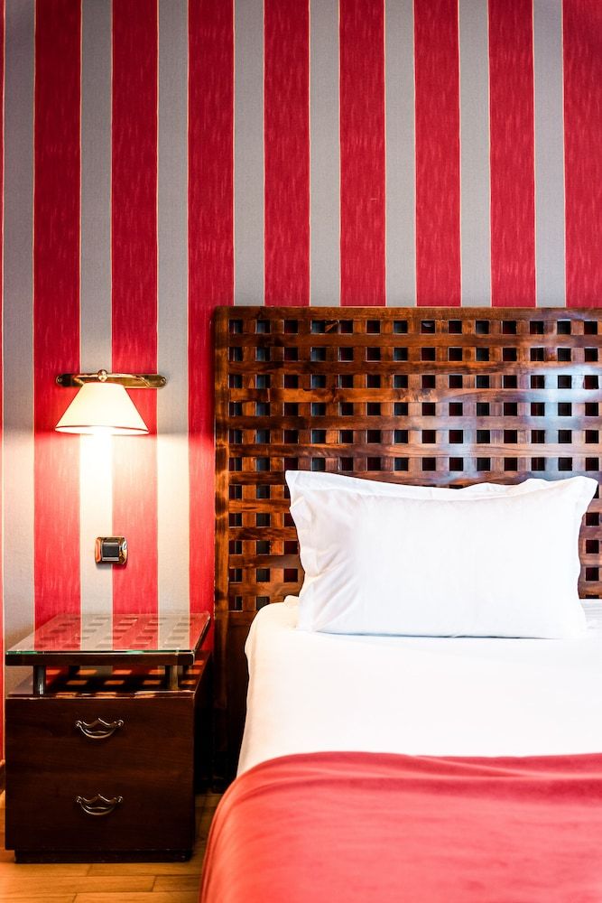 Villa Pantheon Classic Twin Room 3