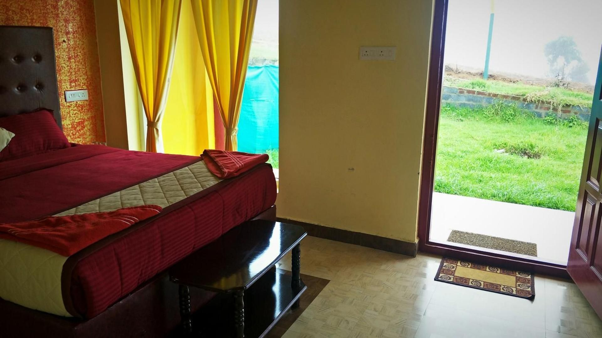 The Bowers Chalet Standard Room 2