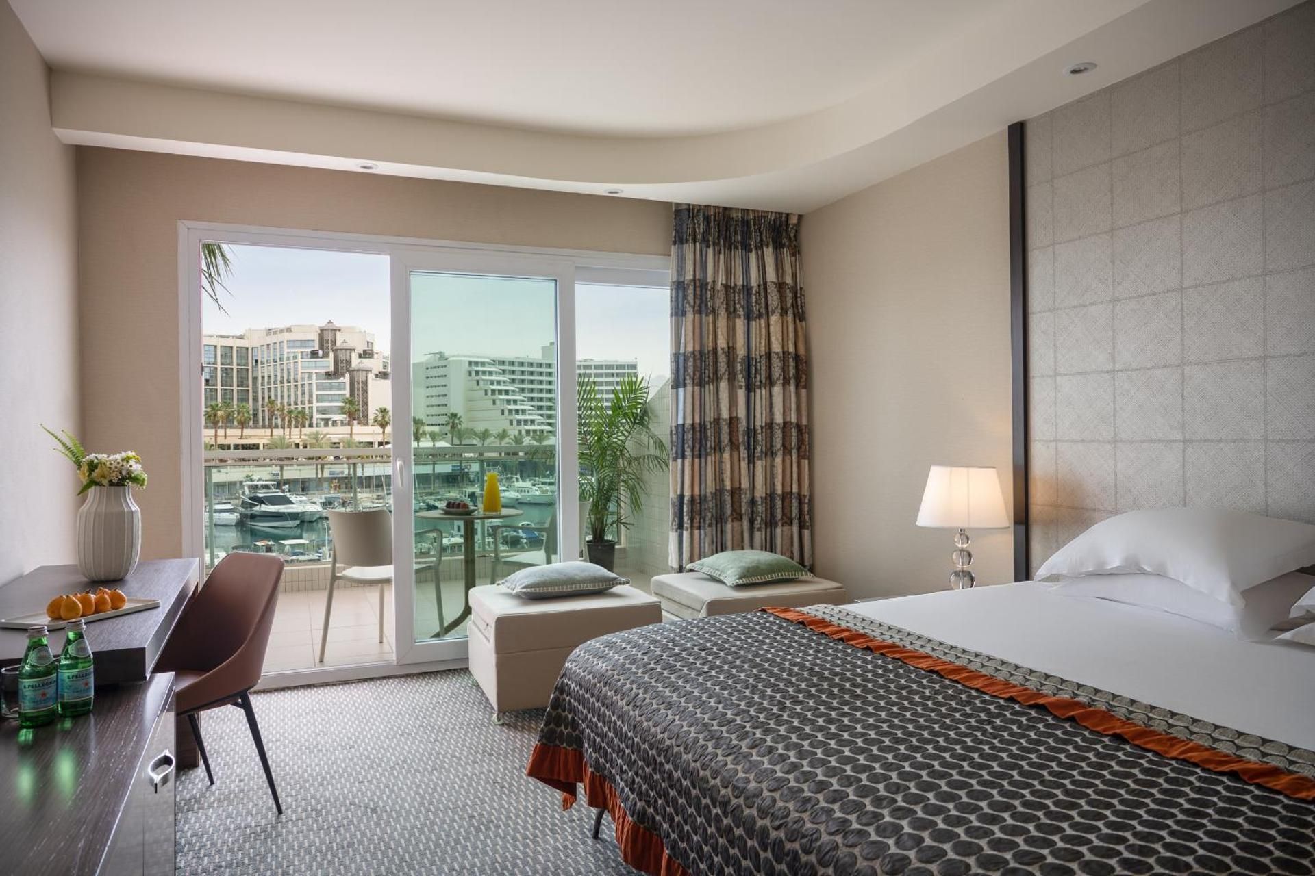 Superior Room (2 Adults + 2 Children)