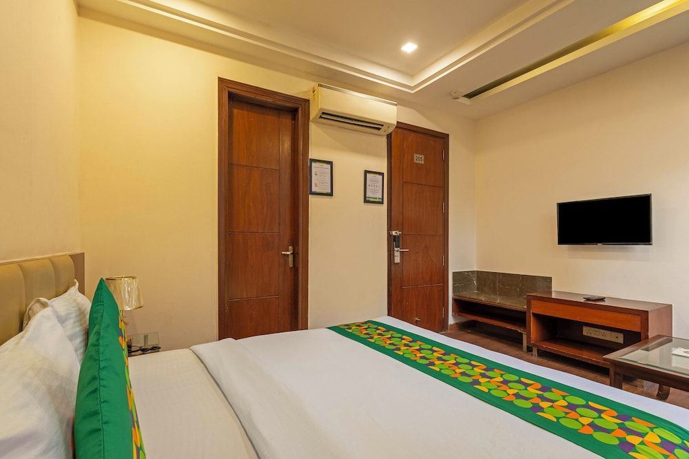 Treebo Royal Star Standard Double Room 10