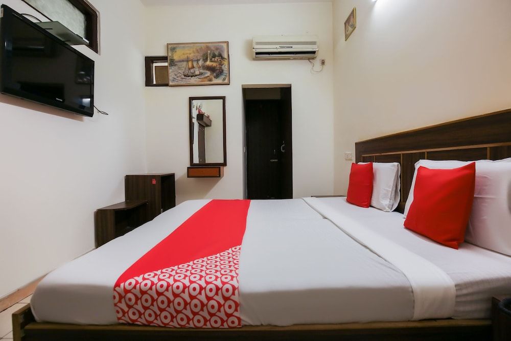 OYO 4601 City Plaza Double or Twin Room 3