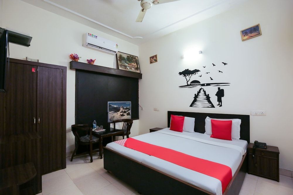 OYO 4601 City Plaza Double or Twin Room 7