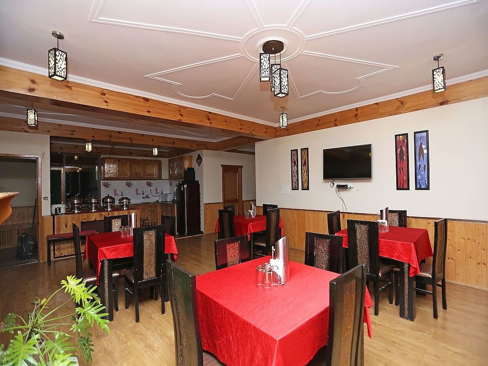 undefined OYO 1837 Hotel Golden Meadows 5