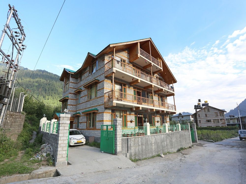 undefined OYO 1837 Hotel Golden Meadows 2